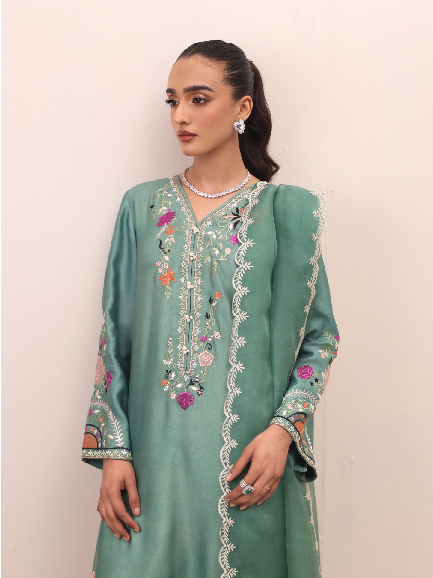 Amaya kurta