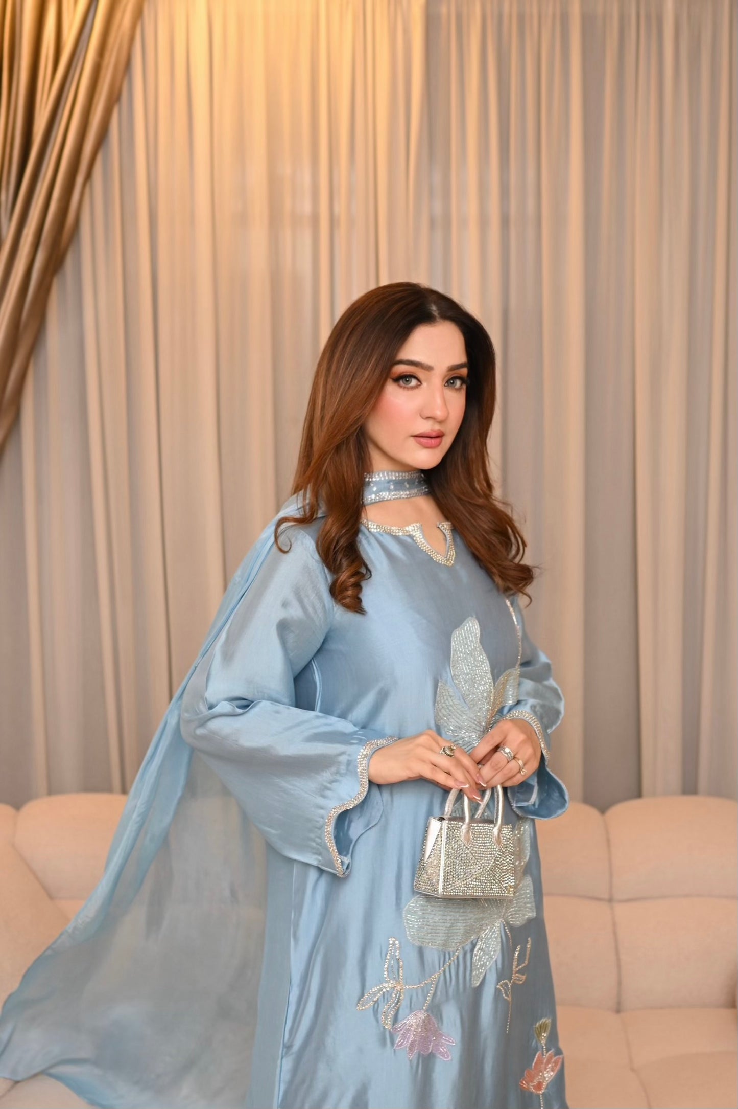 Lumea kaftan