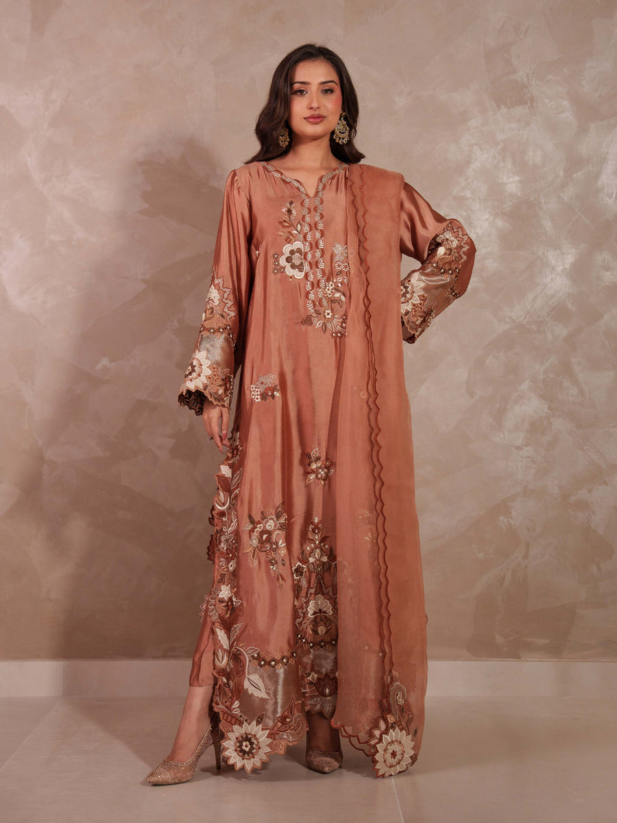 Lamees Kaftan