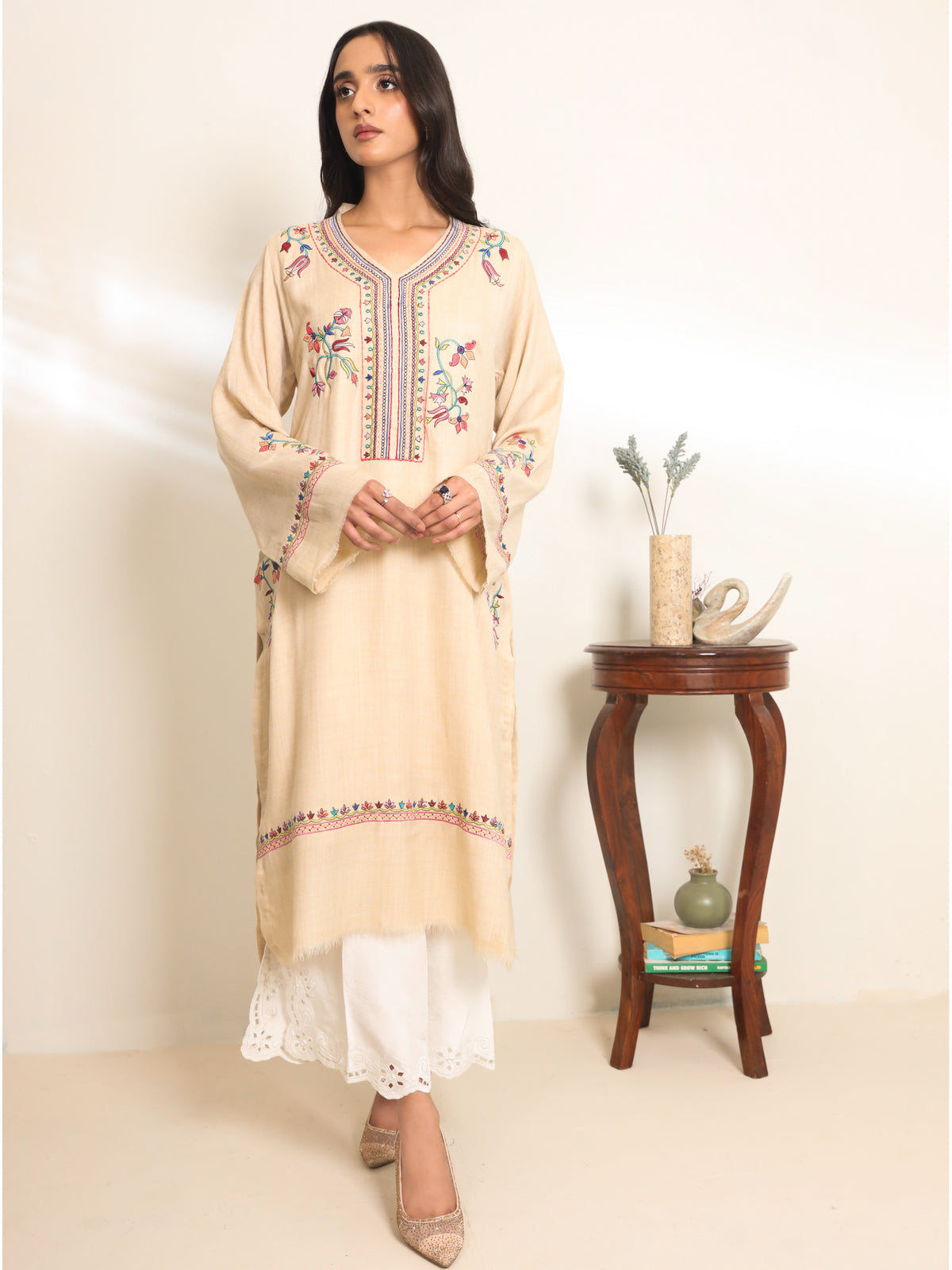 Ruwa Pashmina Kurta