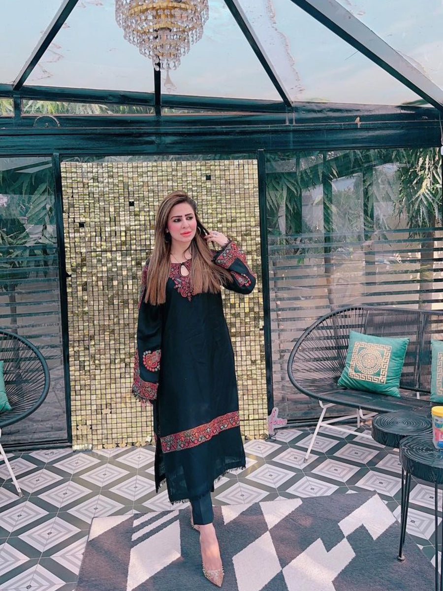 Haya Black Pashmina Kurta