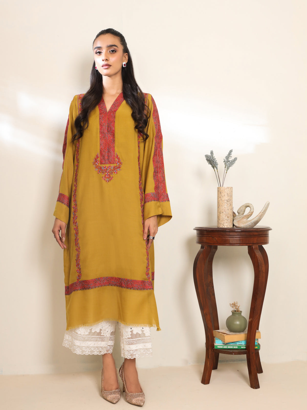 Reyna Pashmina Kurta