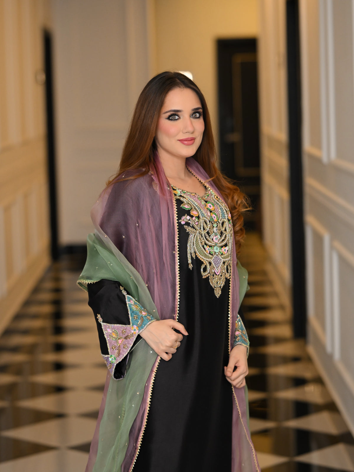 Zahra set