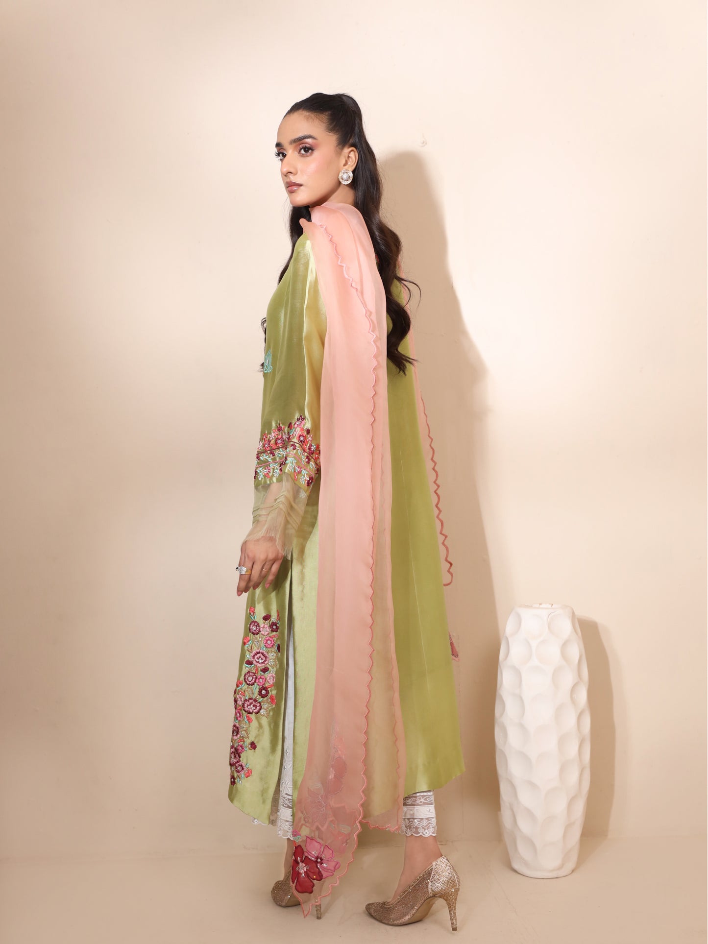 Sia Kurta
