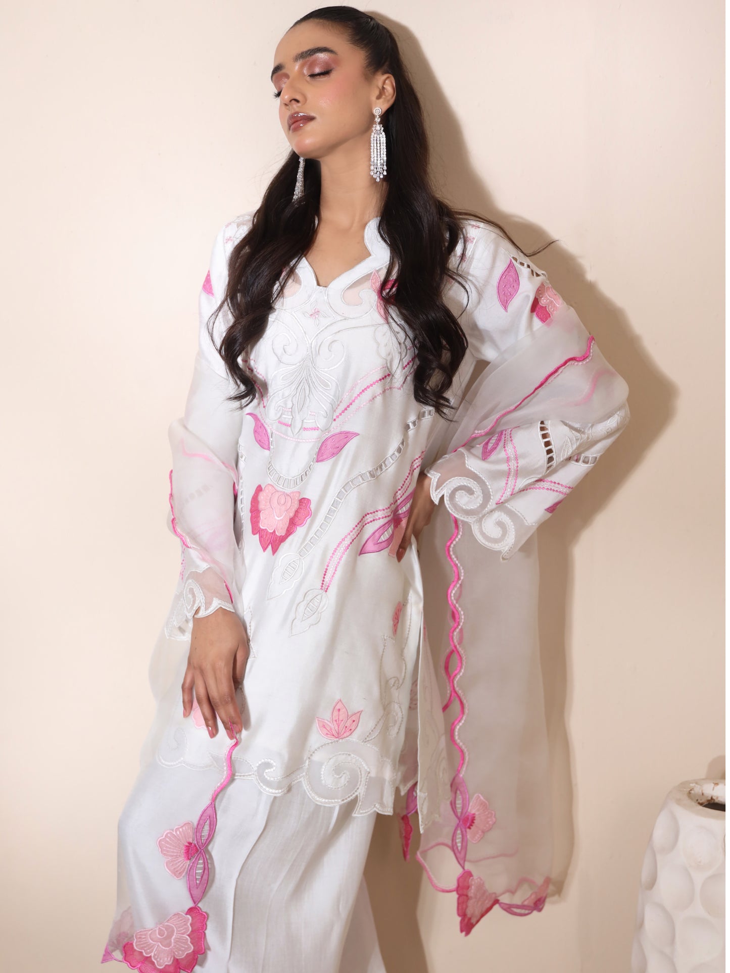 Nisha set