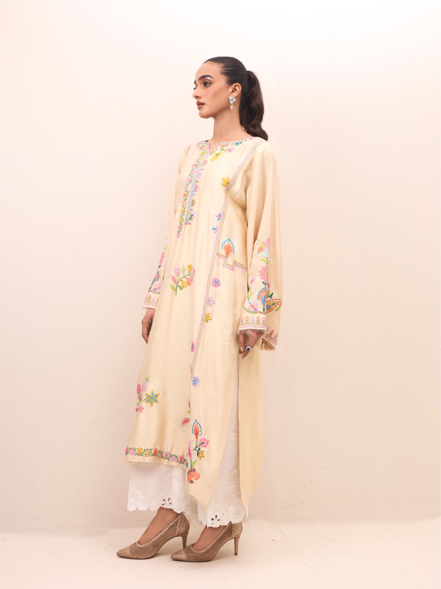Raya kurta
