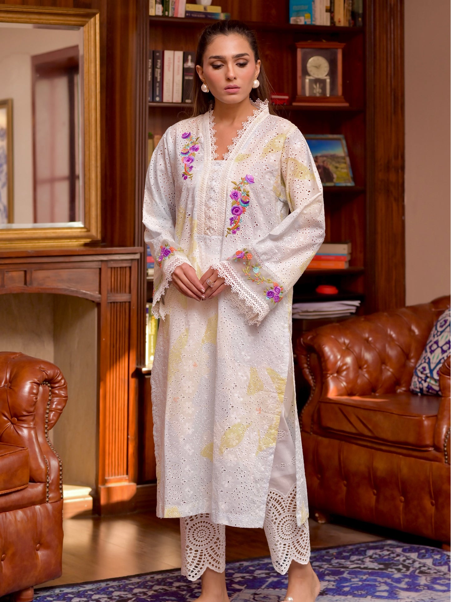 Alvira kurta