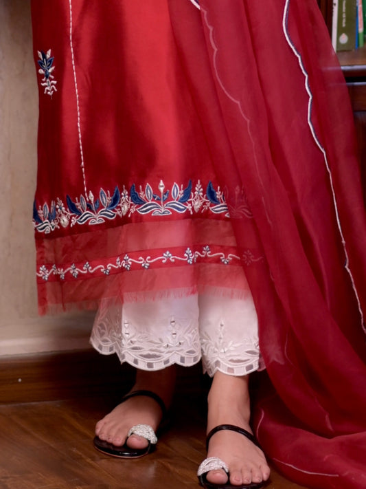 Miri izaar