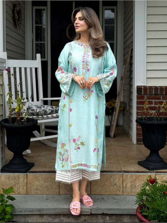 Aqua Raya kurta