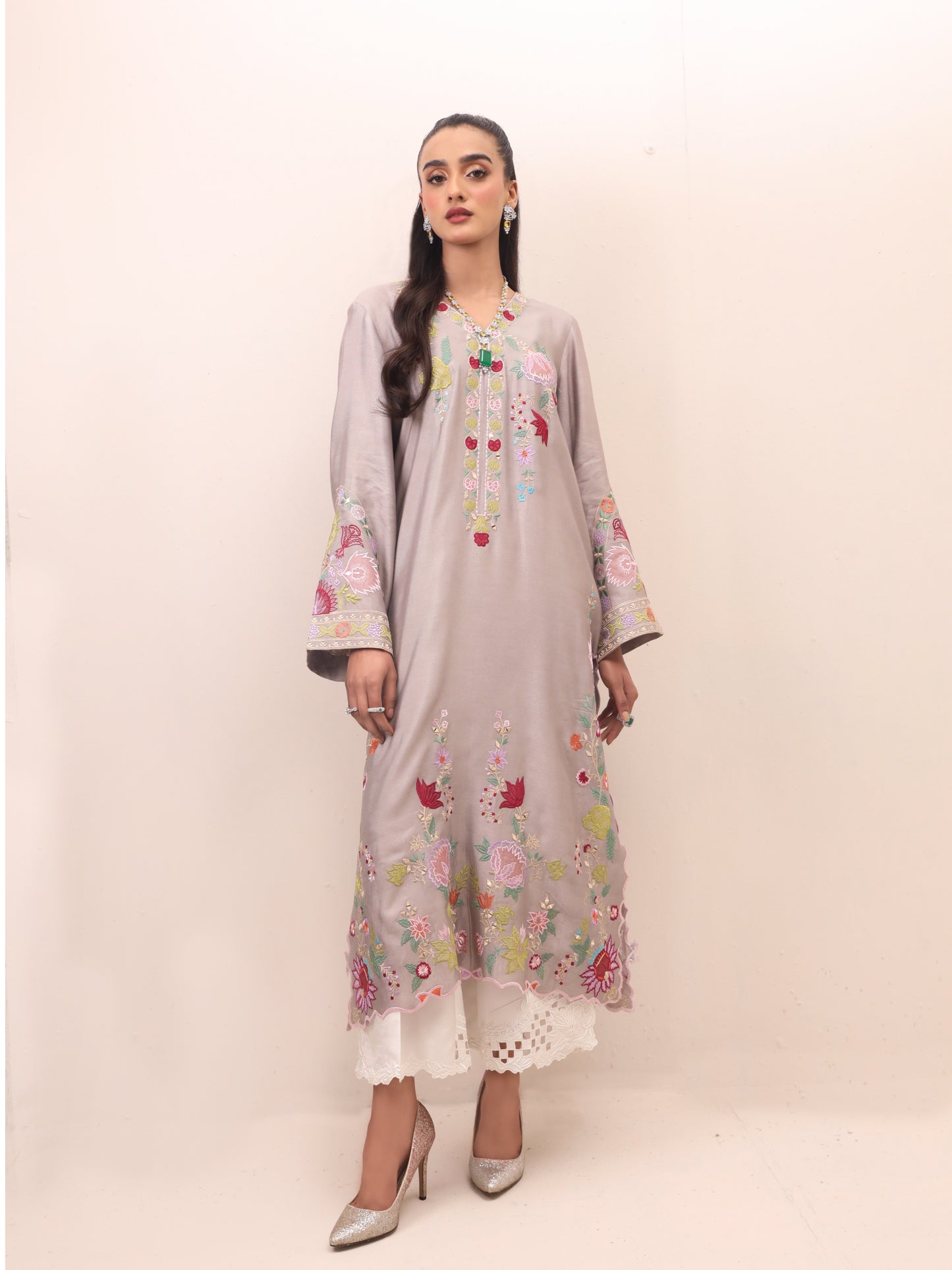 Cia kurta