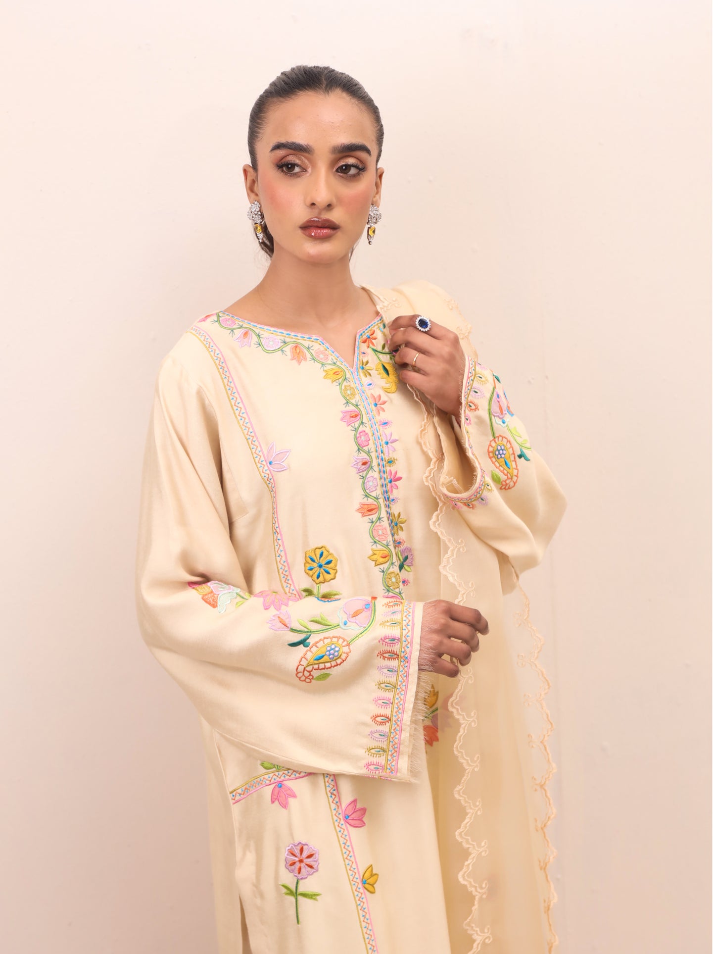Raya kurta