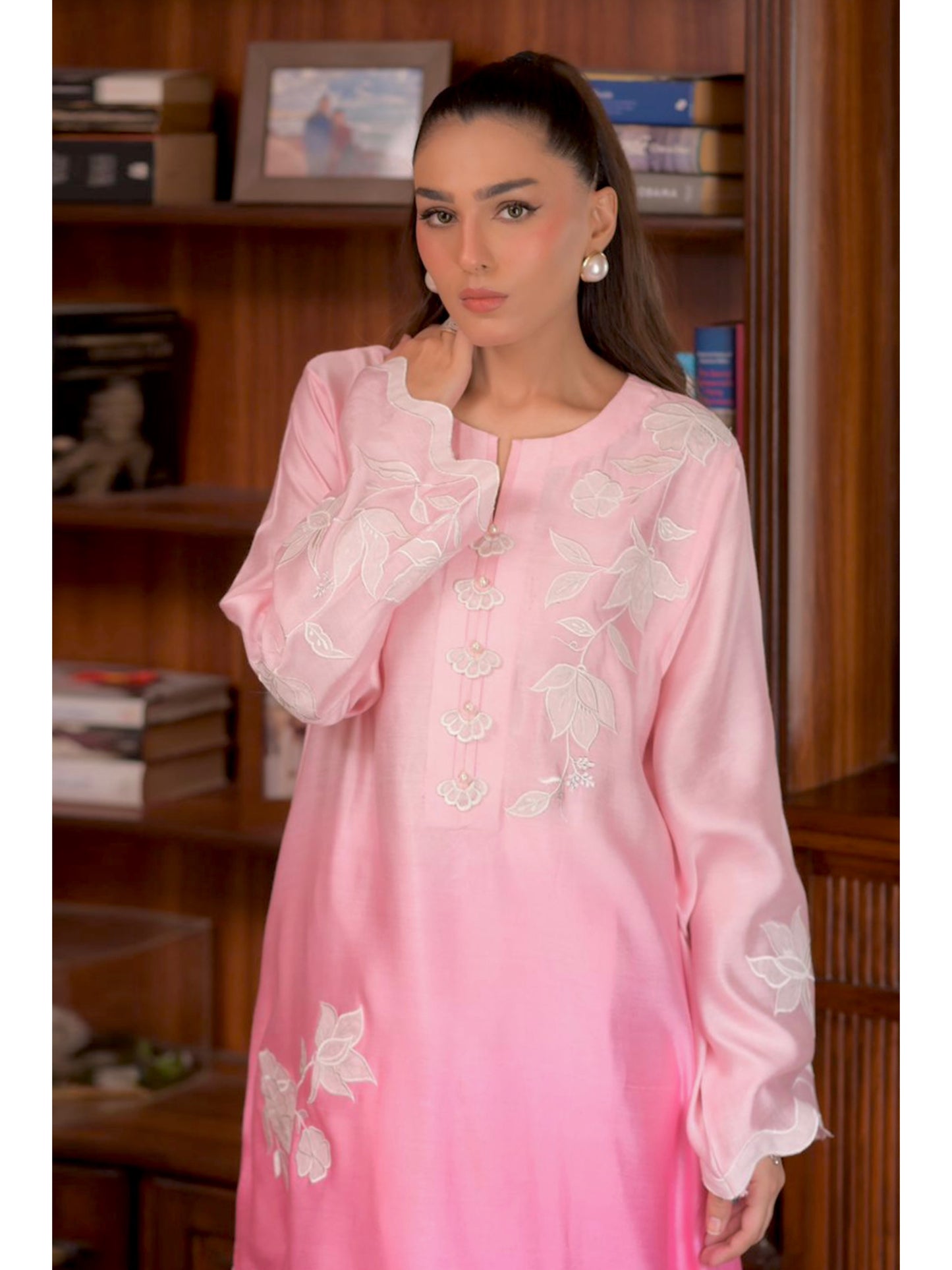 Noorah kurta
