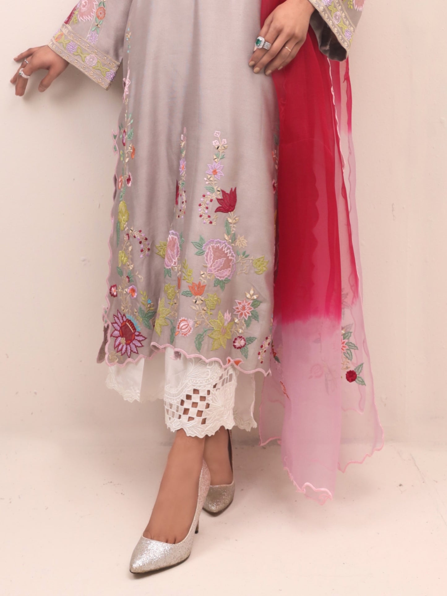 Cia izaar