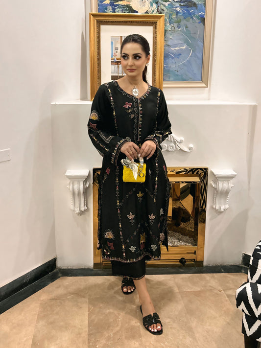Maleeha Kurta