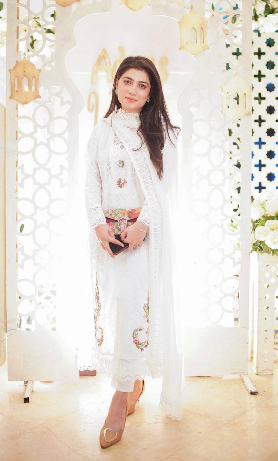 White chickan kurta 1 pc💗